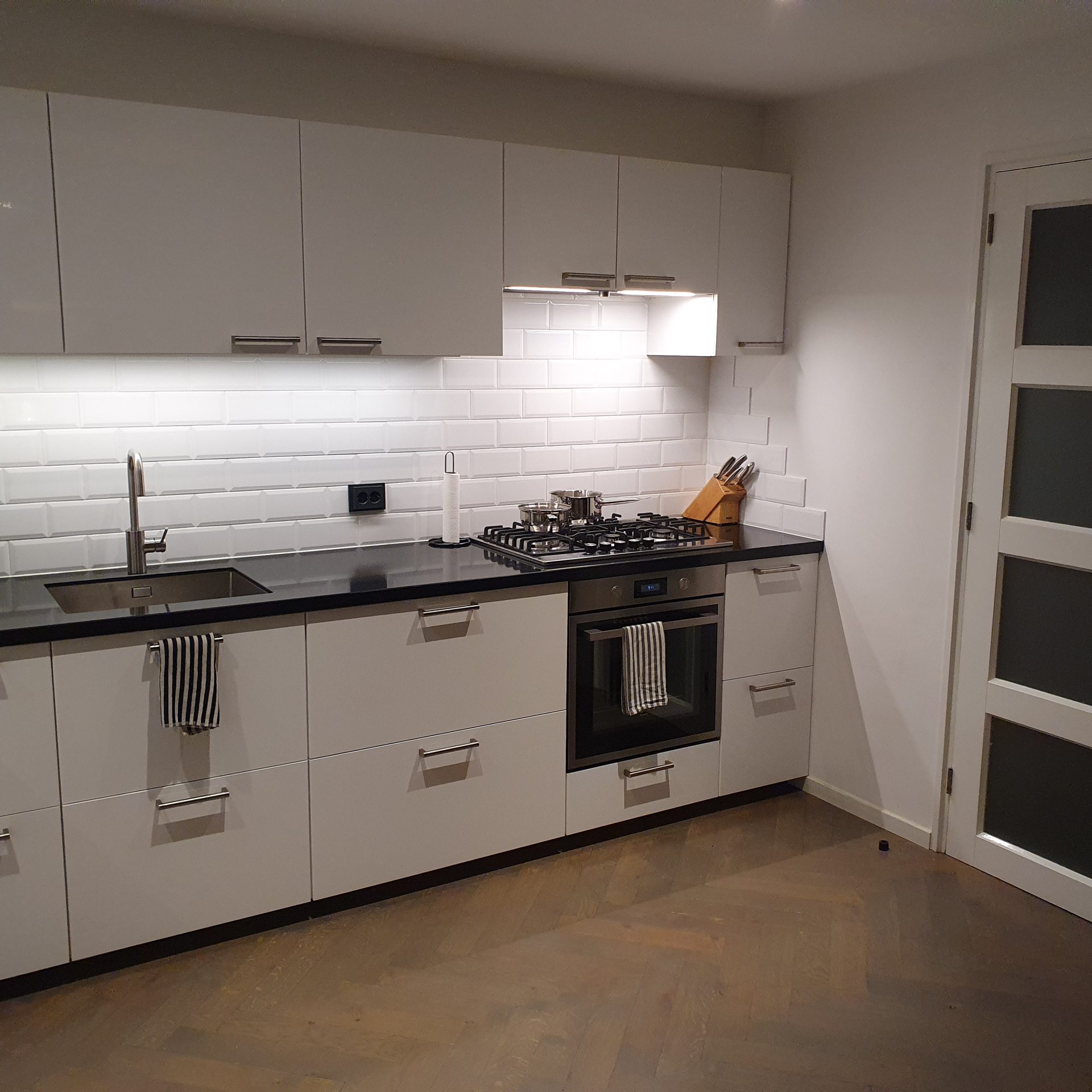 Keuken laten plaatsen DV bouwbedrijf in Haarlemmermeer Keuken laten plaatsen DV bouwbedrijf in Haarlemmermeer
